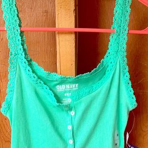 Old Navy tank NWT